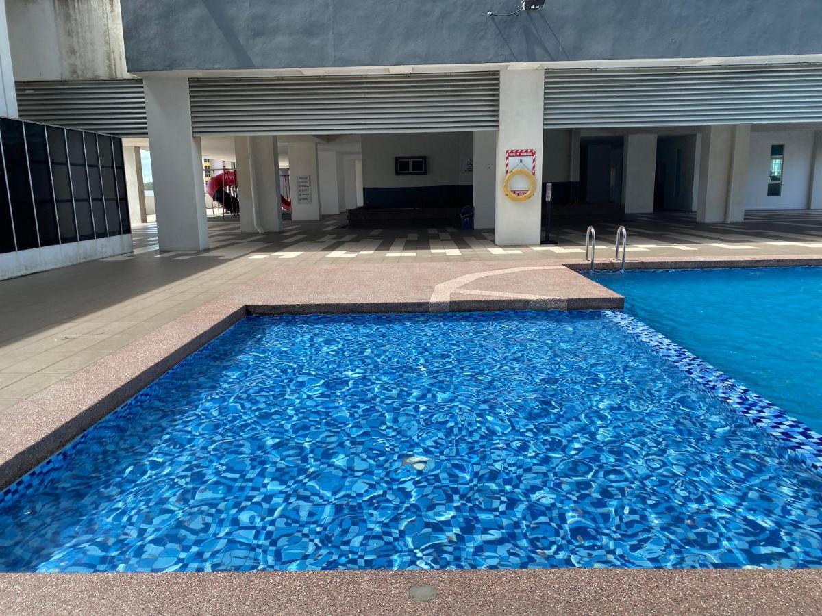 The Cotton Bleu Homestay Kuala Terengganu Esterno foto